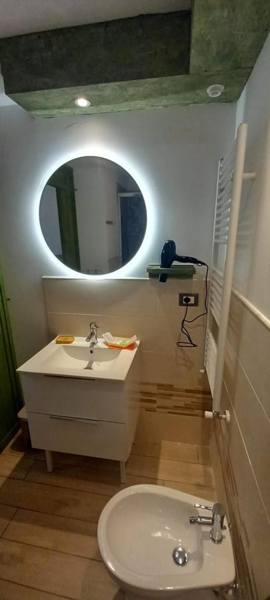 Casa Appartamento Vacanze La Fermata Delle Rondini Castello di Annone Zewnętrze zdjęcie