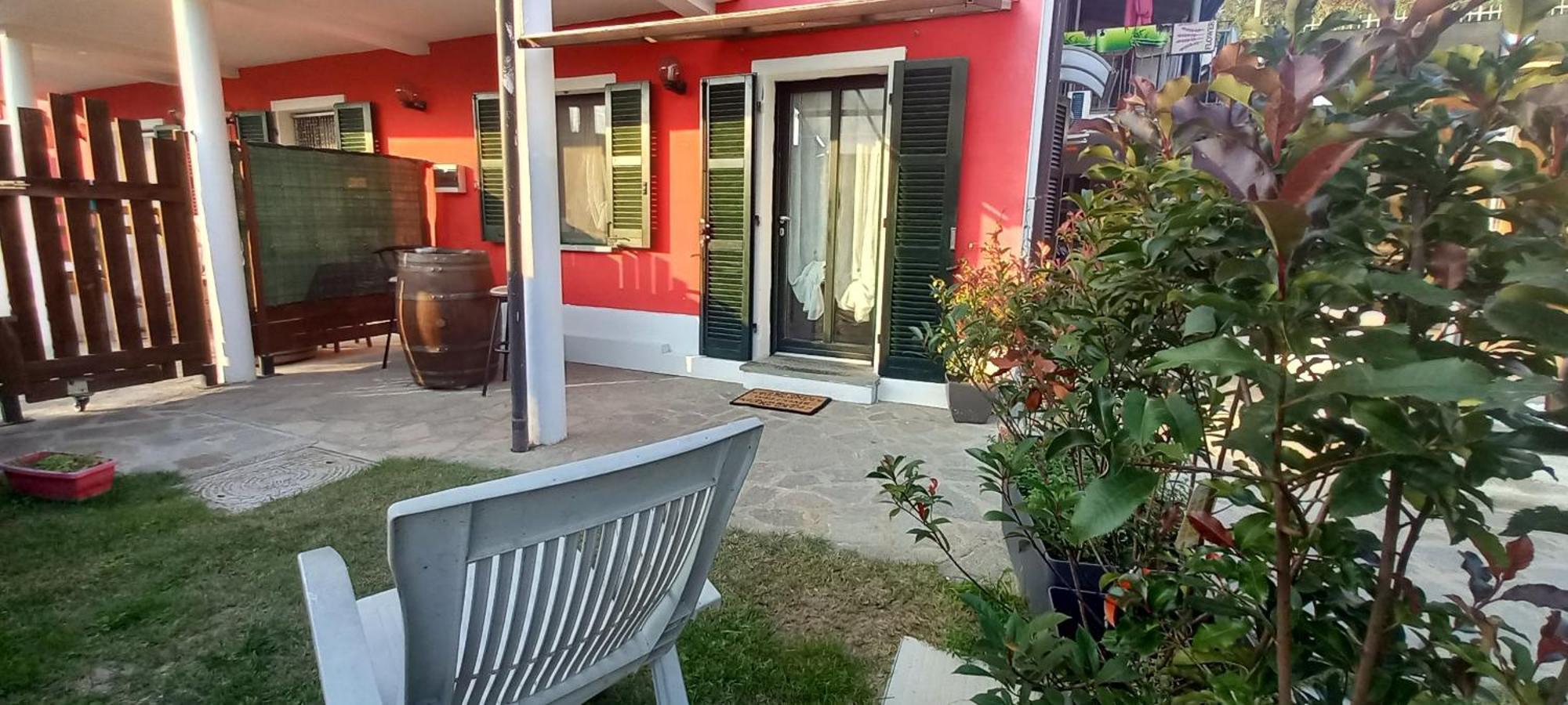 Casa Appartamento Vacanze La Fermata Delle Rondini Castello di Annone Zewnętrze zdjęcie
